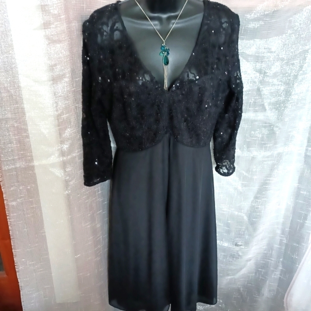 Alex Evenings Dress, padded sequined bodice, 3 layer skirt, Sz 10, worn once